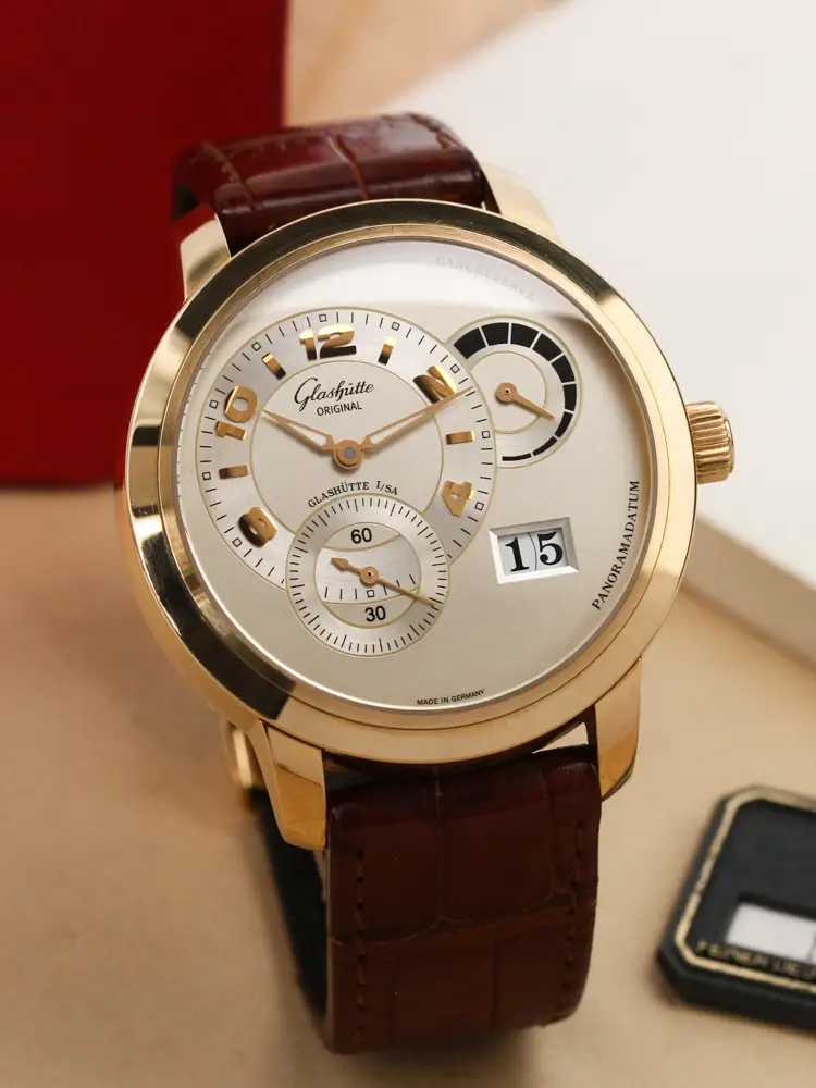 Banner Cat Glashutte Original