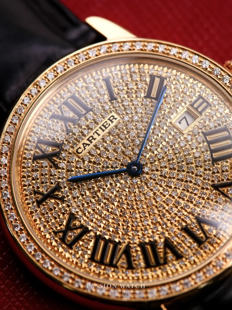 Kim Nung Xanh Dương Đồng Hồ Cartier Ronde Solo W6700455 Custom Diamonds