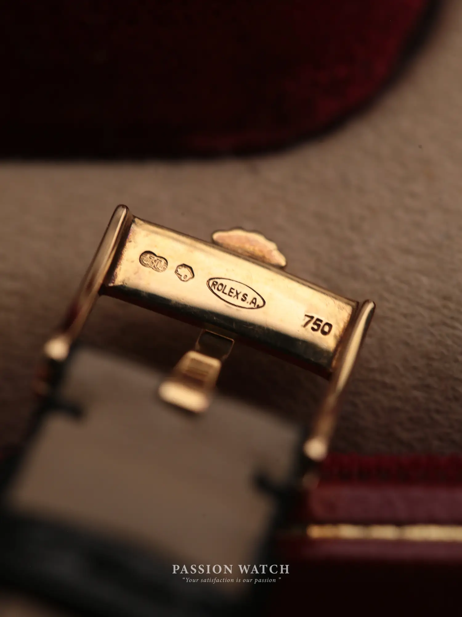 Đồng Hồ Rolex Cellini Danaos 6229 18kt Gold 10 dong ho rolex cellini danaos 6229 18k gold 10
