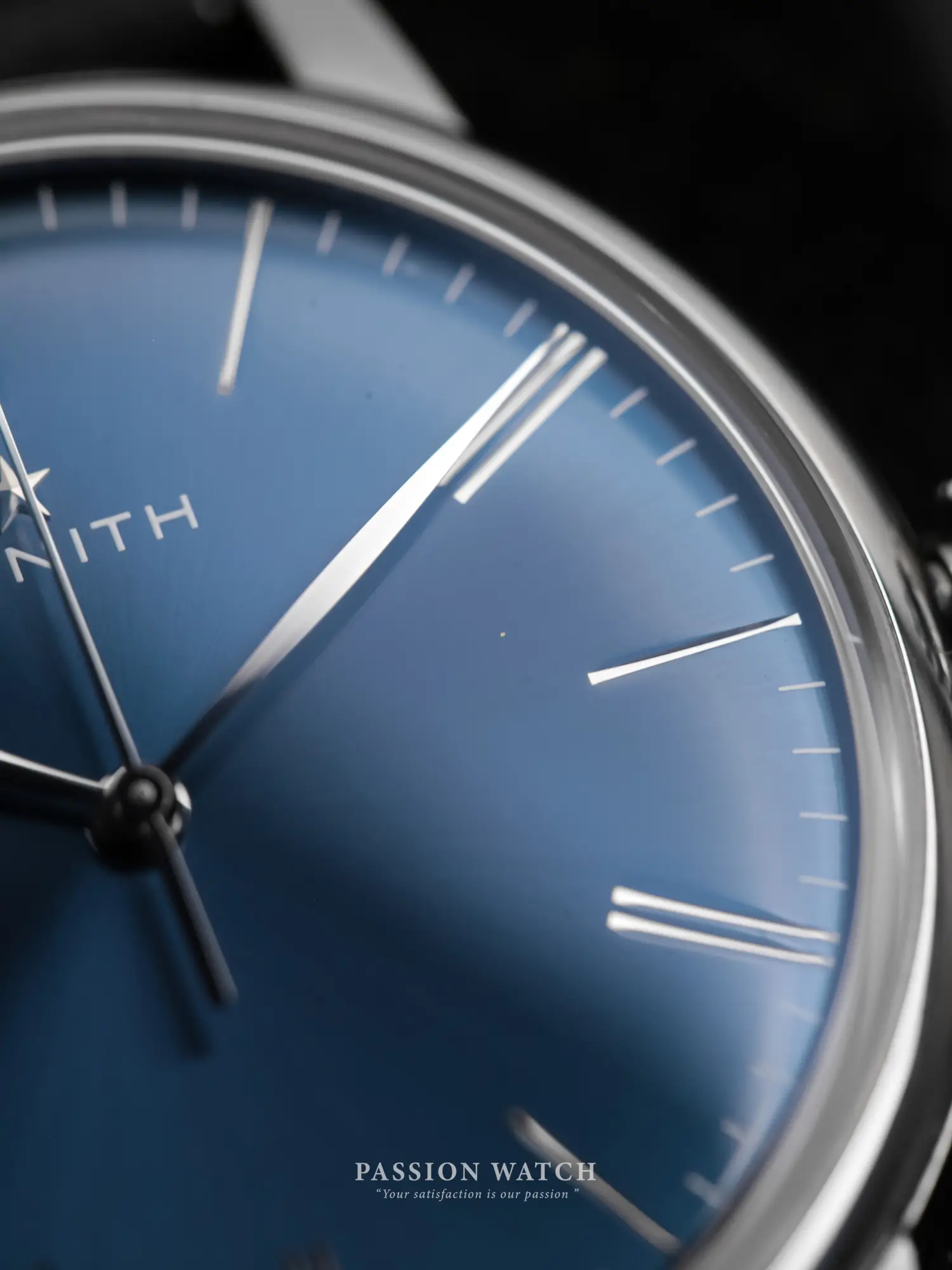 Đồng Hồ Zenith Elite 6150 Blue Dial 03.2272.6150/51.C700 8 dong ho zenith elite 6150 blue dial 03 2272 6150 51 c700 8