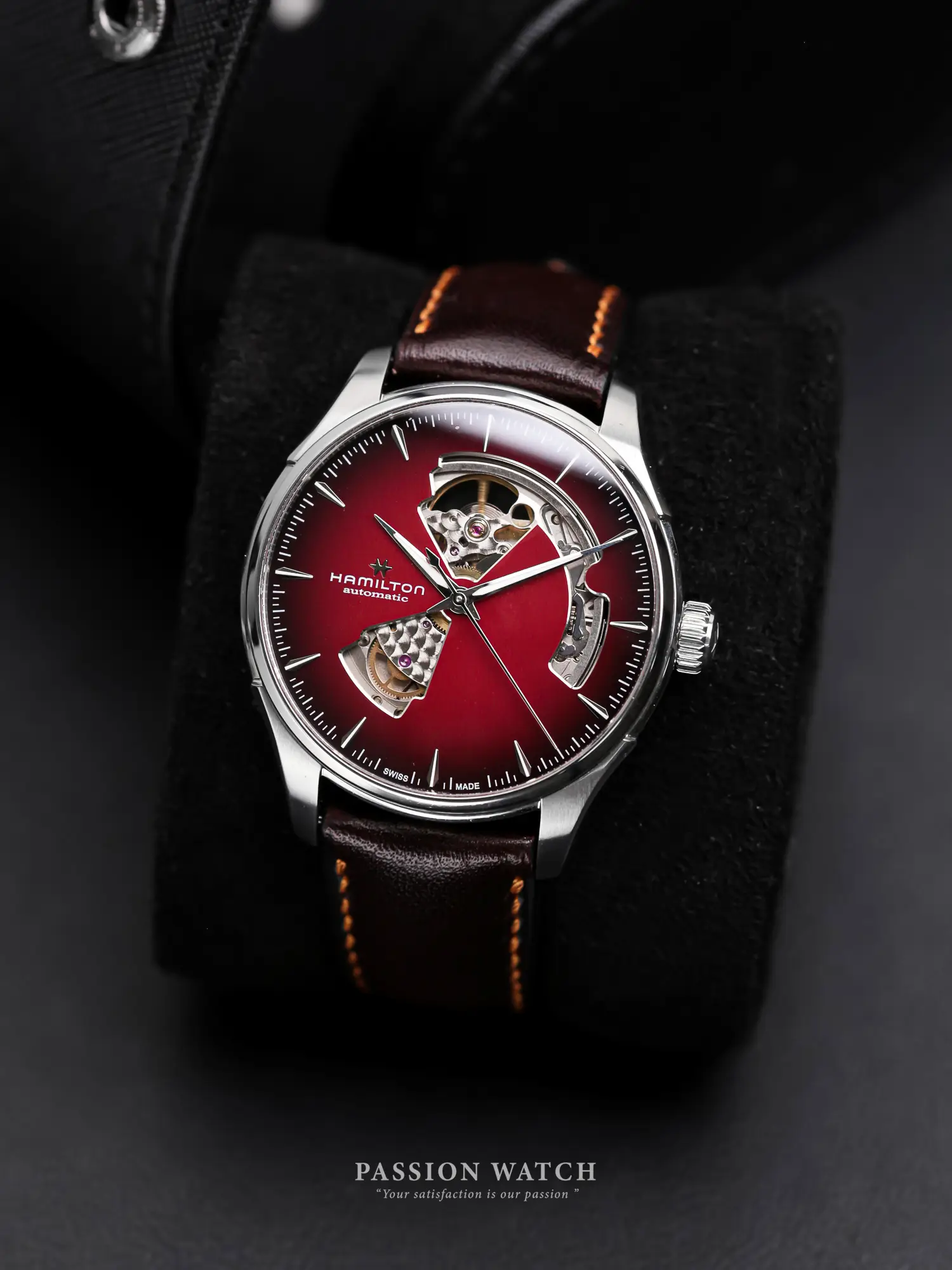 Đồng Hồ Hamilton Jazzmaster Open Heart "Burgundy" H32675570 2 dong ho hamilton jazzmaster open heart burgundy h32675570 2