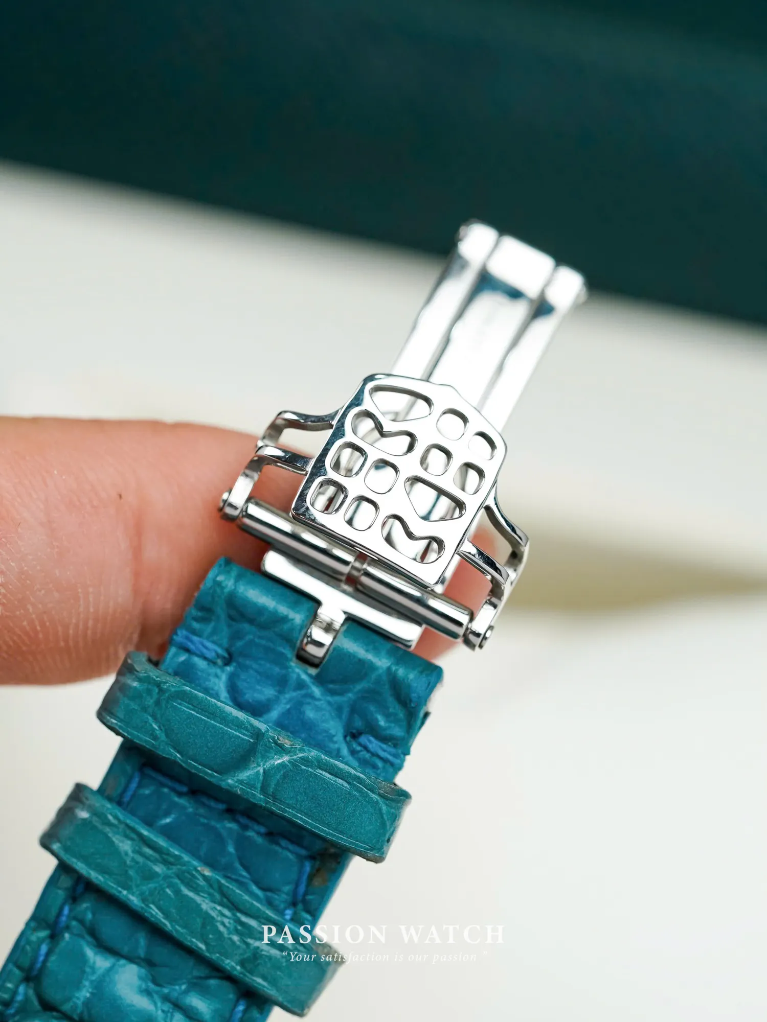 Đồng Hồ Frederique Constant FC-303LGD3B6 8 dong ho frederique constant fc 303lgd3b6 7