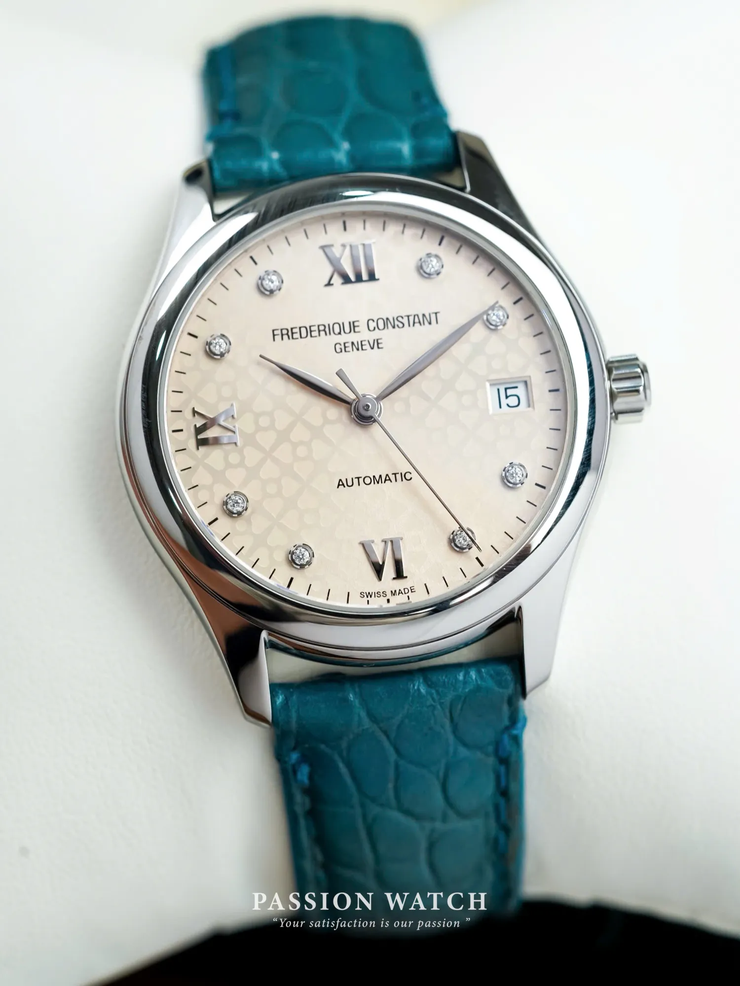 Đồng Hồ Frederique Constant FC-303LGD3B6 1 Đồng Hồ Frederique Constant FC-303LGD3B6 - Used, Fullbox